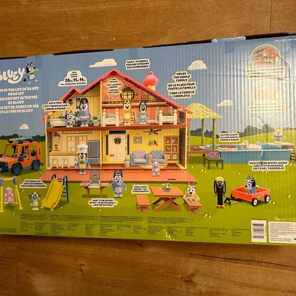New Bluey Mega Set - Picture 5 of 5